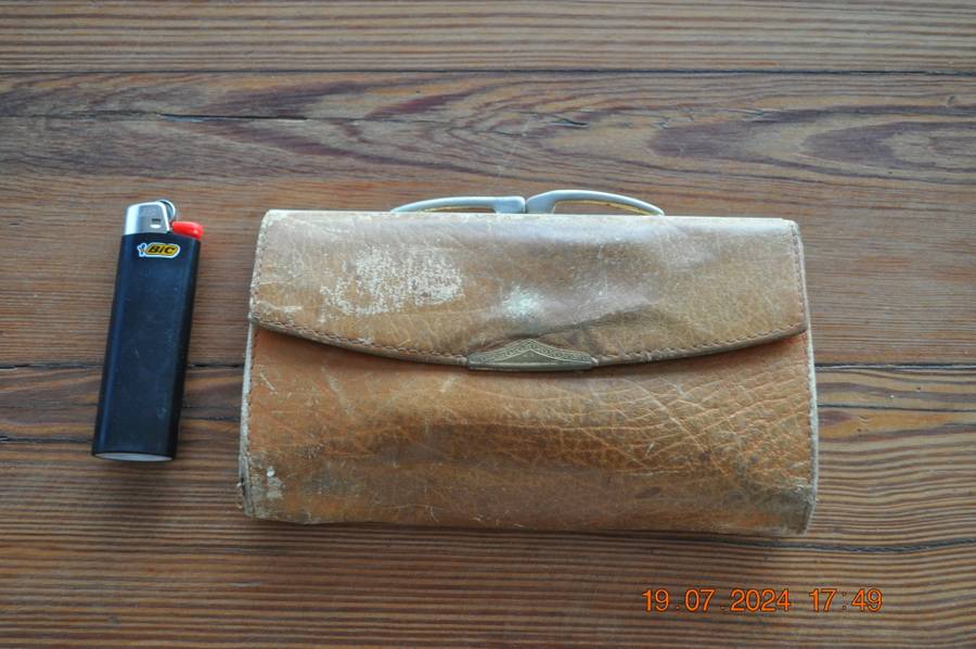 Vintage Purse Genuine Hide