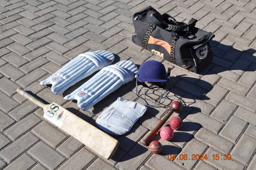 Boys Cricket Gear BS Bat Size 4