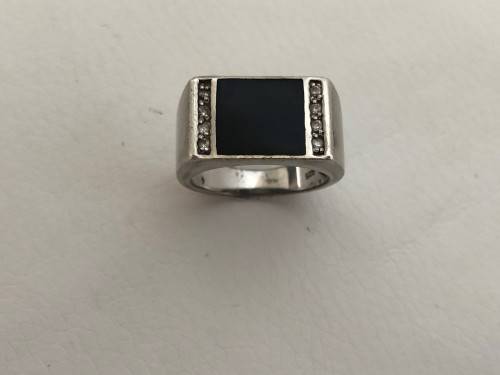 925 Silver Ring With Black Square Centre With White Stones on Either Side. Ring Size Q 1/ 2