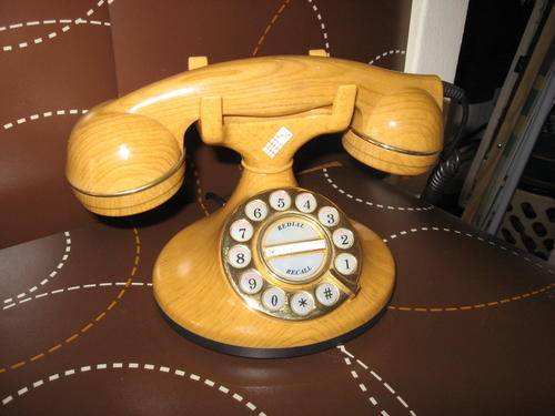 STUNNING TELEPHONE