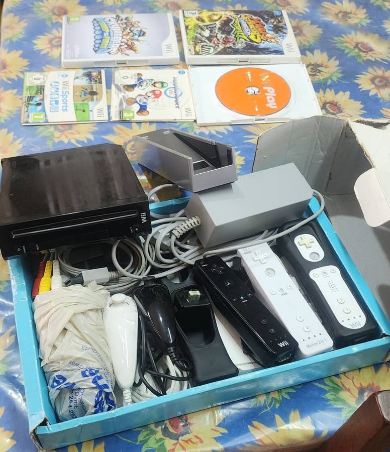 Nintendo Wii + 5 Games