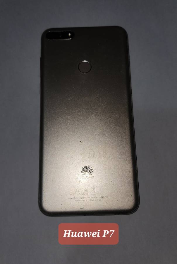 4 Cellphones up for GRABS