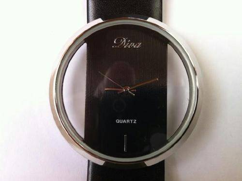***ULTRA LUXURIOUS DIVA Quartz Stainless Steel Watch***