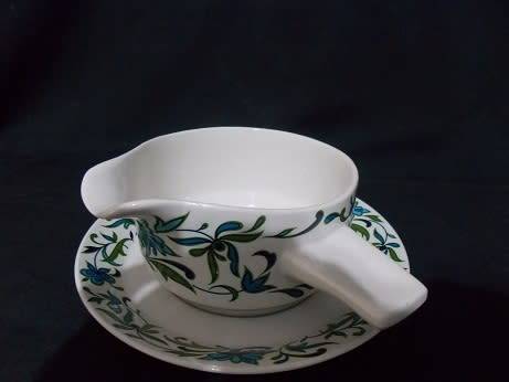 Midwinter Sauce Boat on Saucer