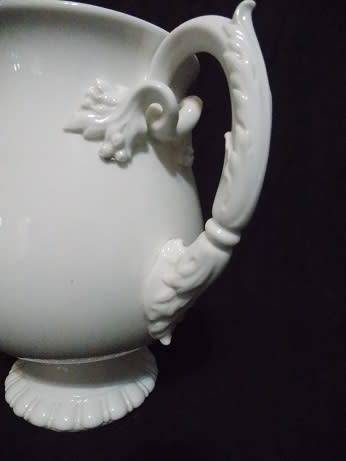 Royal Worcester Beautiful Porcelain Vase