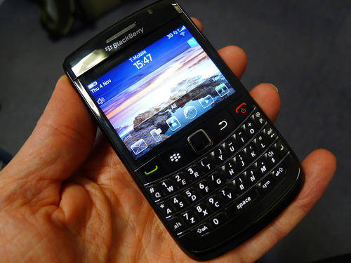 BlackBerry 9780(free shipping) looks new