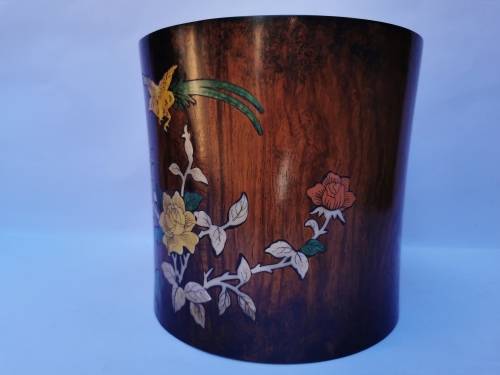 Chinese antique Yellow pear wood calligraphy brush holder with inlaid shell flower patterns