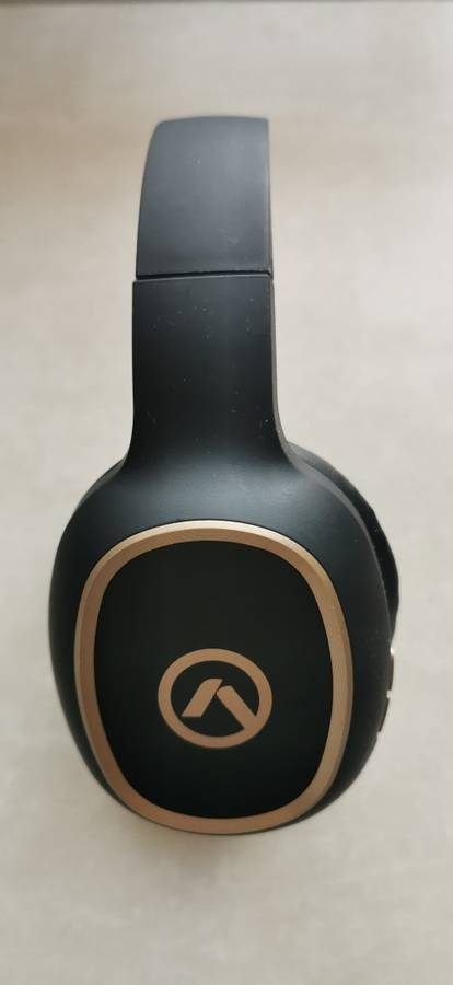 Amplify Chorus Bluetooth Headphones