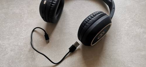 Amplify Chorus Bluetooth Headphones