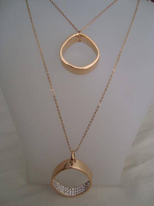 24CT GOLD PLATED NECKLACE WITH CZECHOSLOVAKIAN CRYSTALS!