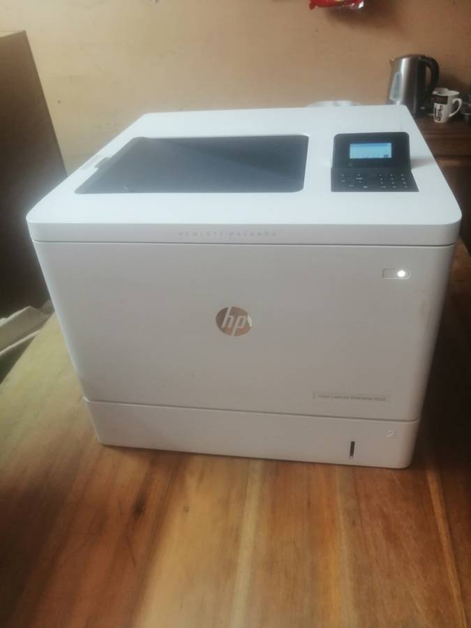 Hp color laserjet m552