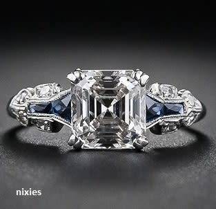 BEAUTIFUL 925 STERLING SILVER CR DIAM0ND RING - SIZE 8(Q)