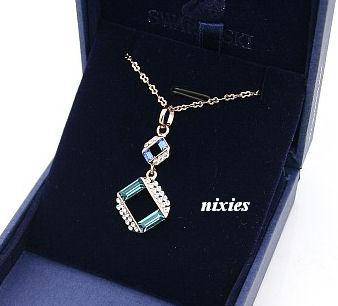 FASHIONABLE SWAROVSKI NECKLACE