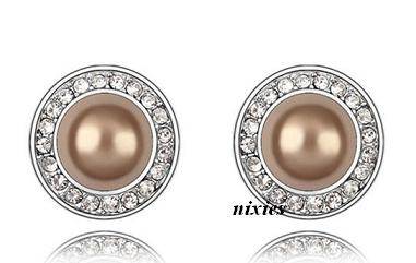 ELEGANT CREAMY BROWN PEARL EARRING STUDS