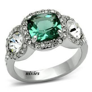 **NEW** LOVELY SIM EMERALD RING - SIZE 8(Q)