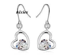 **NEW** STRIKING SWAROVSKI DIAMOND HEART EARRINGS