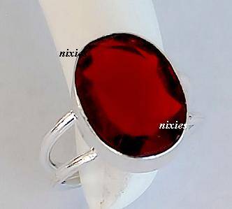 EYE CATCHING RICH GARNET QUARTZ SILVER RING - SIZE 7(O)