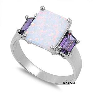 EYE CATCHING 925 STERLING SILVER WHITE FIRE OPAL CZ RING - SIZE 7(O)