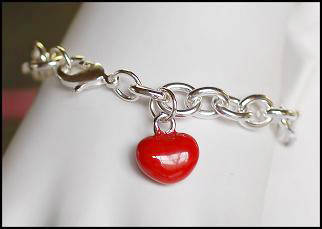CHARMING RED HEART ON 925 STERLING SILVER BRACELET