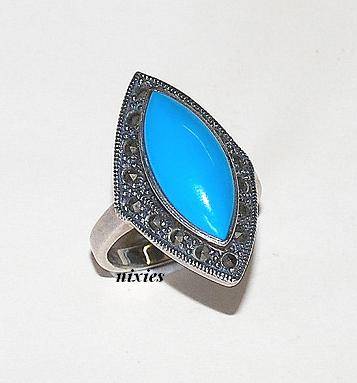 LOVELY SILVER RING WITH TURQUOISE & MARCASITE - SIZE 6.25(M)