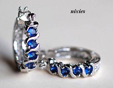 STRIKING BLUE SAPPHIRE HUGGIES