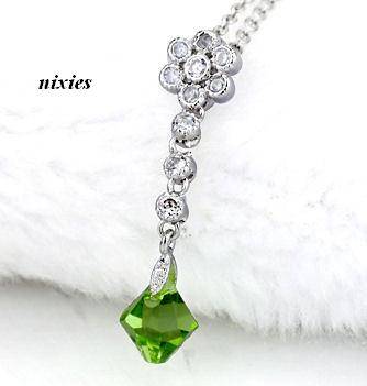 SPARKLING PERIDOT CRYSTAL PENDANT