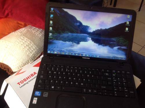 TOSHIBA Satellite C850 STILL UNDER WARRANTY Windows 8 500GB