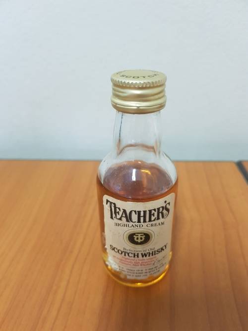 Teachers Scotch Whisky mini 50ml ( 2 bottles)