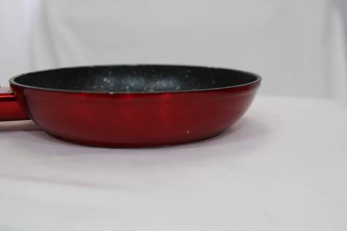 BERLINGER HAUS 24 CM MARBLE COATING FRY PAN - BURGUNDY METALLIC(SECOND HAND)