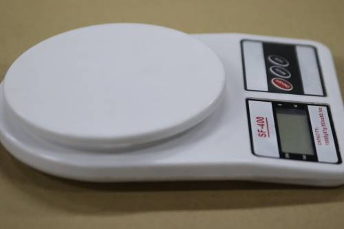 Electronic Kitchen Scale (Second hand)