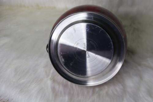 BERLINGER HAUS 3L STAINLESS STEEL WHISTLING KETTLE - BURGUNDY(SECOND HAND) (SKEWED)