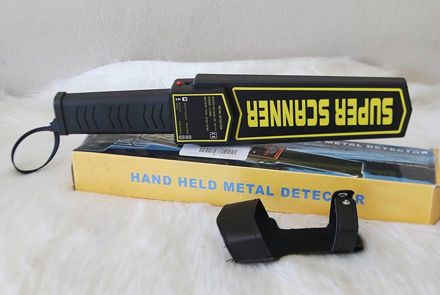 Hand Held Metal Detector - Super Scanner