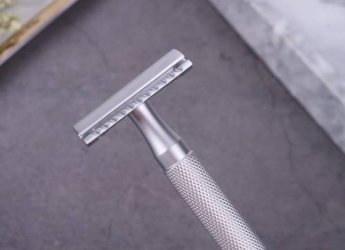 Yaqi Eden Satin DLC  Safety Razor