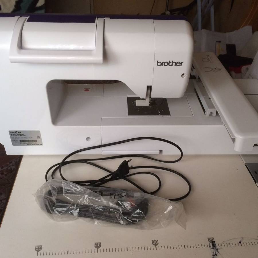 Brother NV800e