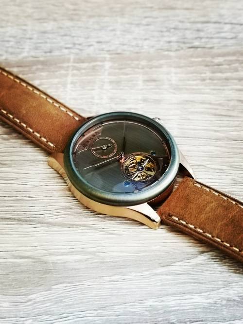 16 k Retail Value Mohda Automatic Watch