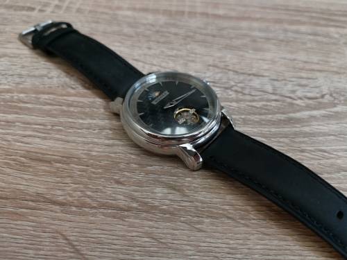 10 K Unique Sapphire 1 Handed Day Night Moonpahse Watch