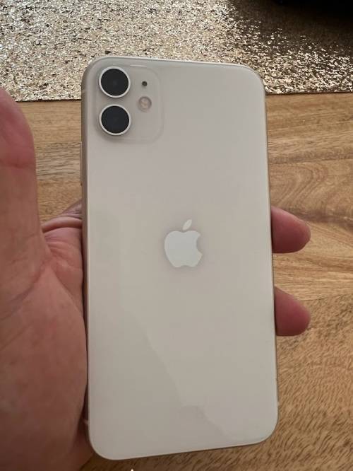 Iphone 11 64GB Pre Owned- Like new not a scratch on it!!!