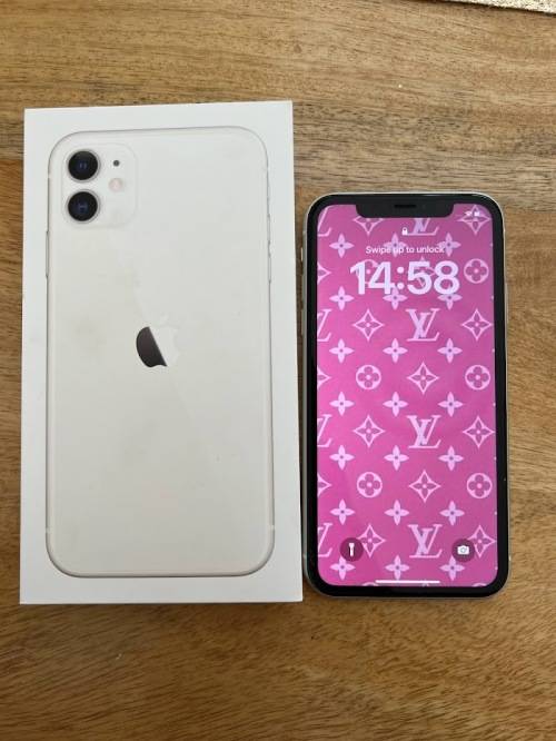 Iphone 11 64GB Pre Owned- Like new not a scratch on it!!!
