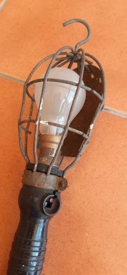VINTAGE 7M LEAD LIGHT ( includes Bulb )