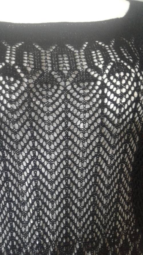 WOMEN CLOTHING: KNITTED BLACK SQUARE NECK LACE SUMMER  TOP - SIZE M - VERY GOOD