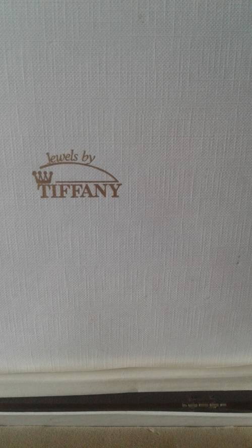 JEWELLERY: VINTAGE NECKLACE GOLD PLATED WITH MATCHING EARRINGS 22CT  IN ORIGINAL BOX BY TIFFANY