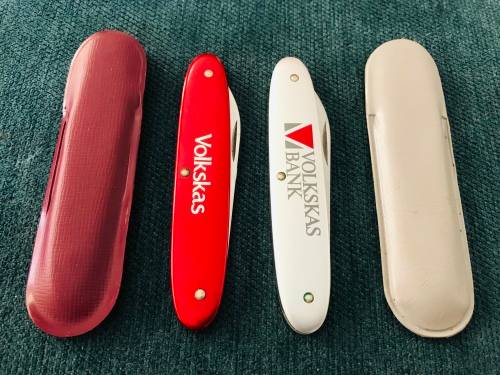 2x Victorinox Rostfrei Knives in Brilliant Condition!!!Collectors!!!