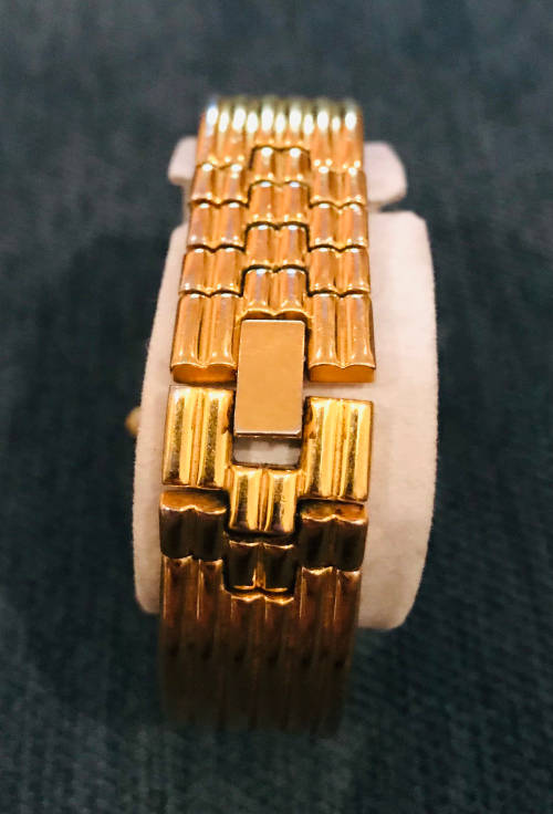 Stunning Vintage Alec Quartz Ladies Watch!!!