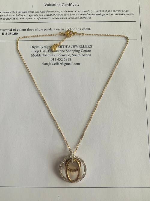 Swarovski Tri Colour Three Circle pendant on Anchor link Chain!Value R2350.00