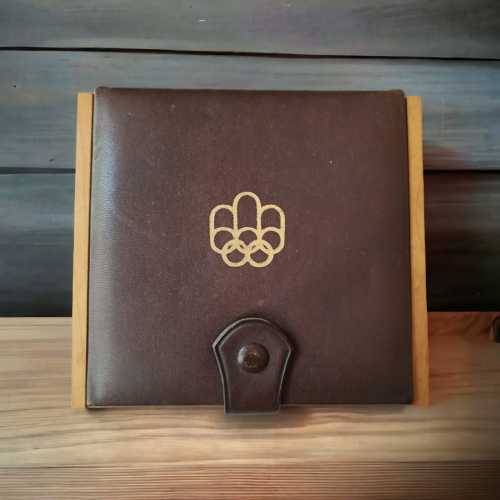 Rare vintage collectors Canadian coin set with other rare coins