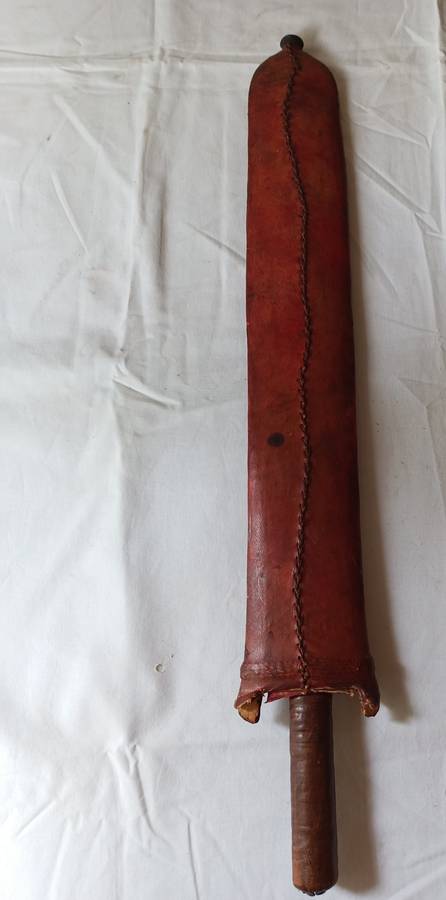 Collectors machete with sheath with loop for belt