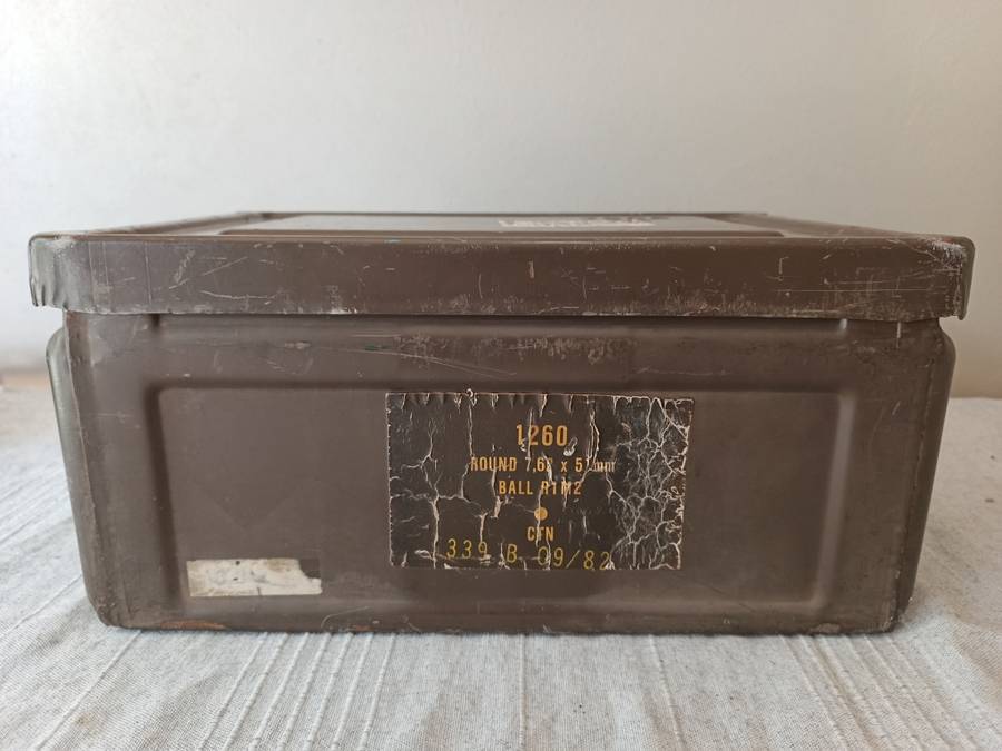 Vintage collectors army ammunition crate, perfect as a tool / storage box