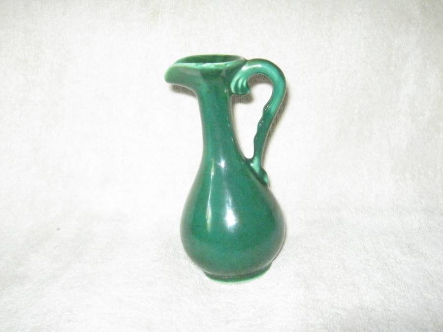 Lucia  dark green vase very good condition