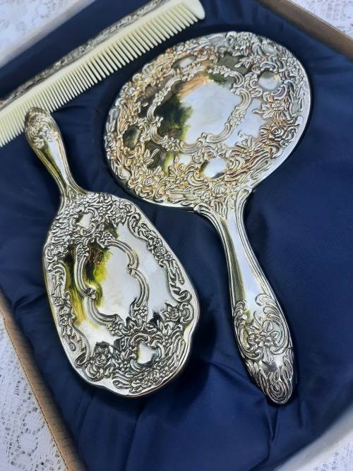 SILVER PLATED VINTAGE MIRROR SET