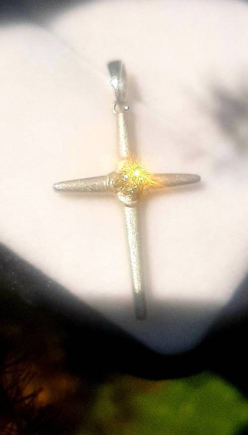 18CT DIAMOND VINTAGE CROSS PENDANT